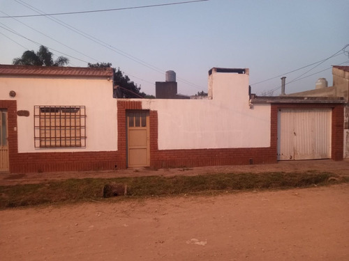 Casa Con Muy Buena Distribucion