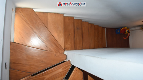 Venta. Triplex. Barrio Guemes