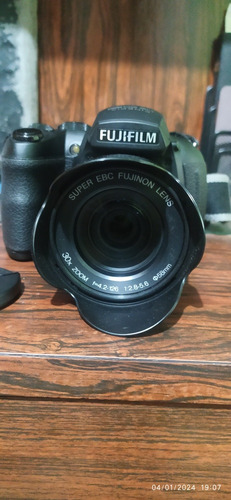 Cámara Fujifilm Finepix H20 En Su Caja