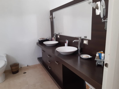 Imagen 9 de 10 de Espectacular Casa Venta Lomas De Prados Del Este
