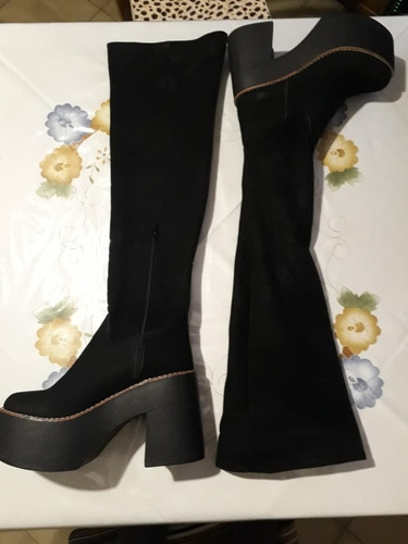 Botas Bucaneras Negras