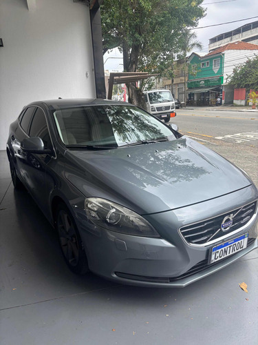 Volvo V40 2.0 T4 Momentum Drive-e 5p