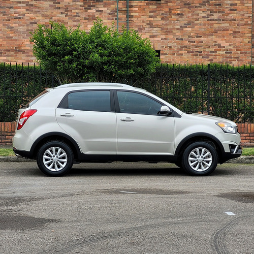 Ssangyong Korando 2.0 Gasolina Aut 4x2 Verla Es Comprarla
