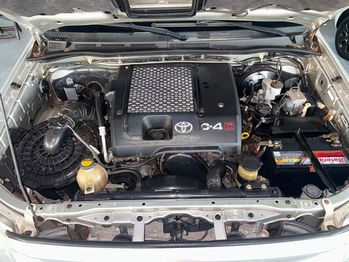 Toyota Hilux CD SRV D4-D 4x4 3.0 TDI Diesel Aut