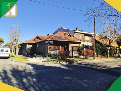 Imagen 1 de 17 de Casa En Venta En Carapachay