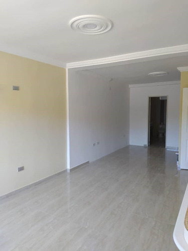 Imagen 7 de 14 de Moderno Twon House A Estrenar Tapas 04243564365