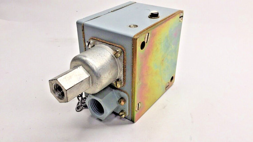 Ge Cr127b15 New Pressure Switch 115v Ac/dc 1-75psi Nema Ccb