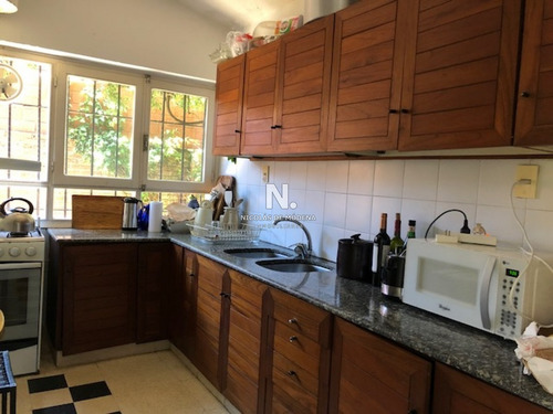 Hermosa Casa En Venta En Zona De Playa Mansa.- Ref: 3522