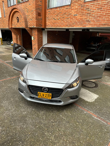 Mazda 3 Touring