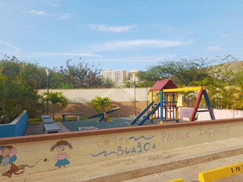 Imagen 5 de 19 de Apartamento En Venta En El Conjunto Residencial Costa Guaica En Lecheria