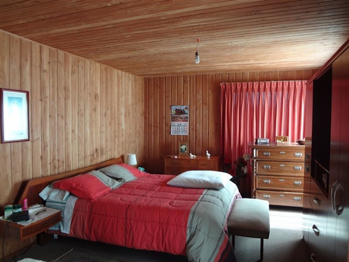 Casa En Venta De 2 Dormitorios En Puerto Varas