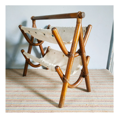 Revistero Thonet De Madera Y Lona Blanca