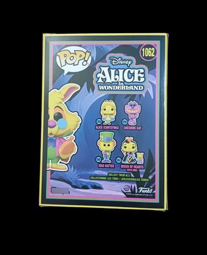 Funko Pop White Rabbit 1062 Black Light (caja C/daños)