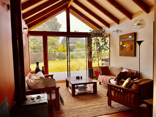 Casa En Venta De 3 Dorm. En Puchuncaví