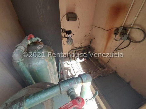 Imagen 7 de 30 de Edificio En Venta Zona Centro Barquisimeto Rah 23-22526 // Invierta Seguro Con Rentahouse//