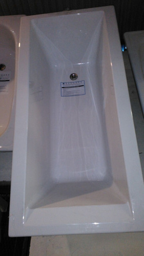 Imagen 5 de 8 de Bañera Recta Acrílico Bagnara 150x70 Cm Brillo Inalterable