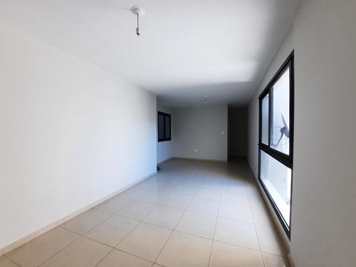 Imagen 9 de 30 de Vendo Departamento A Media Cuadra De Plaza Colón 2 Dor Centro