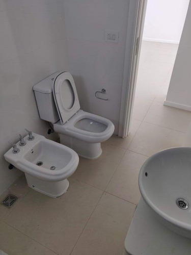 Imagen 14 de 18 de Venta | 3 Amb. A Estrenar Con Vista Al Mar Y Cochera Doble