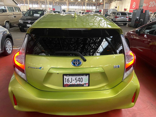 Imagen 5 de 13 de Toyota Prius C Híbrido