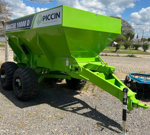 Distribuidor De Sólidos Piccin Master 10.000 D Ano 2024