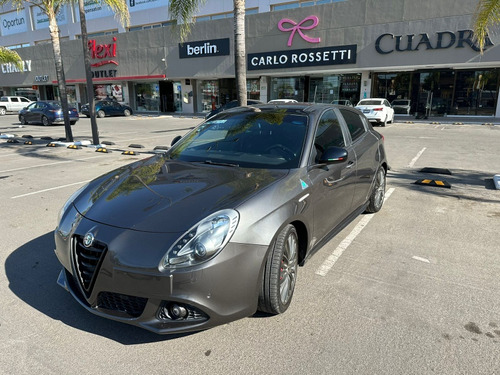 Alfa Romeo Giulietta 1.8 Quadrifoglio Verde Ddct At