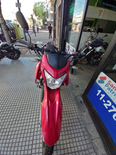 Imagen 3 de 5 de Gilera Smx 200 Tangomotos Financiamos Y Permuto 85