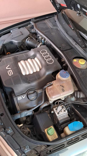 Audi A4 2.4 V6 Tiptronic