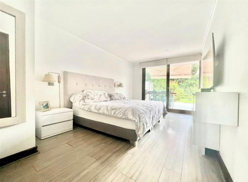 Unico Con Jardin Propio A Pasos Del Portal, Impecable, 2 Est
