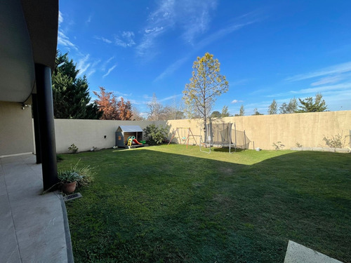 Imagen 30 de 30 de Venta | Casa Ayres De Los Arroyos | Oportunidad | Permuta