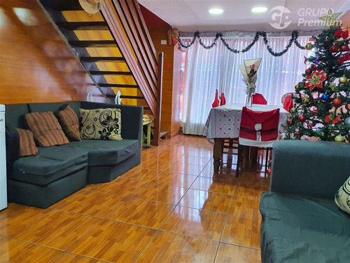 Vendo Casa Dos Pisos 3d 2b 2e 87m2 Const 91m2 Terr Excelente
