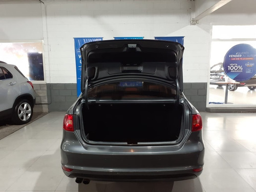 Volkswagen Vento 2.0 Fsi Sportline Dsg 2012 Dg