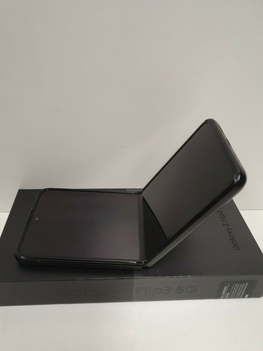 Imagen 2 de 10 de Samsung Galaxy Z Flip3 5g Sm-f711u - 256gb - (unlocked)