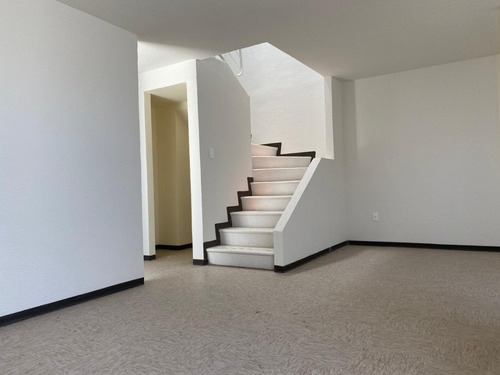 Casa Nueva En Tizayuca, Con Espacio Para Negocio En Planta Baja, 3 Recamaras Y 3 Baños.