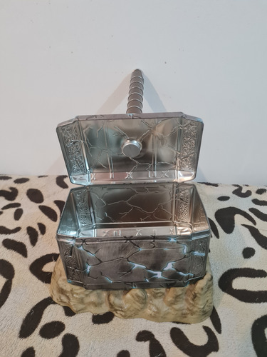 Pochoclera Cine Love And Thunder Martillo De Thor Cinemark (Usado)