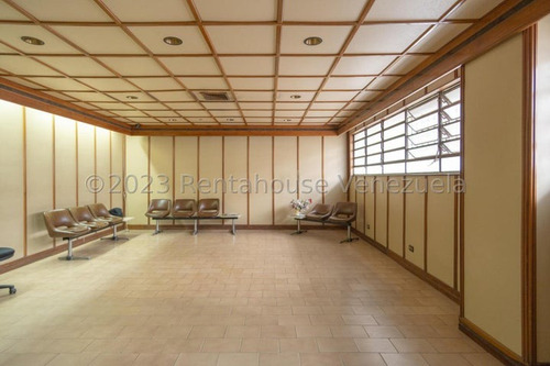 Edificio Industrial ( 3 Niveles) Venta San Martin Mls- 24-4971