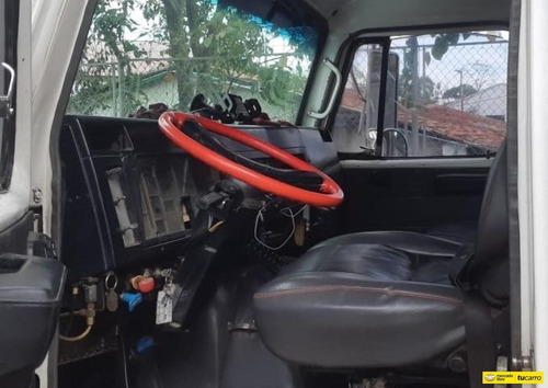 International 4900