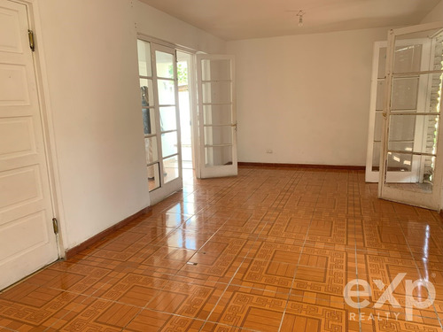 Casa En Venta En Ñuñoa