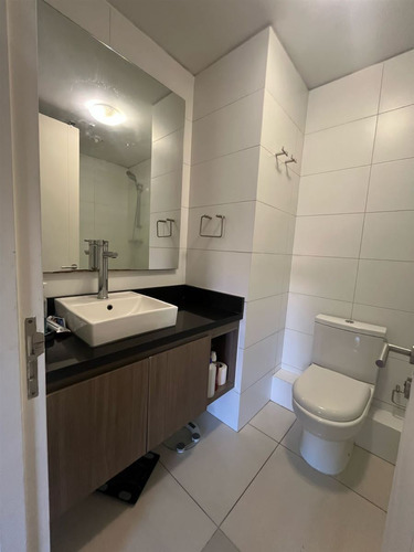 Departamento En Venta De 2 Dorm. En Las Condes