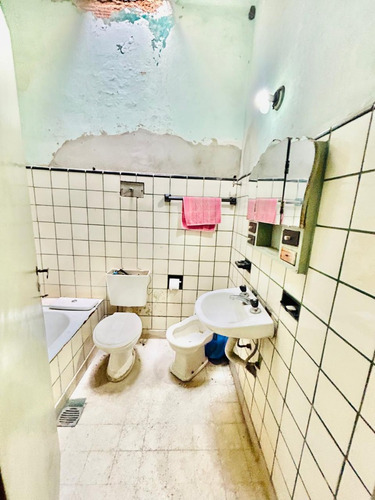 Casa 5 Ambientes En Venta En Lomas De Zamora A Reciclar!
