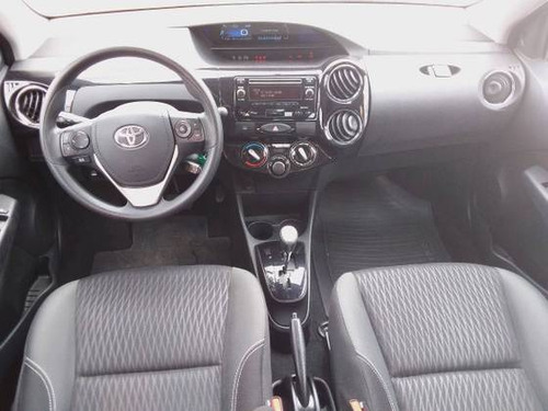 Toyota Etios 1.5 X Plus Sedan 16v Flex 4p Automático
