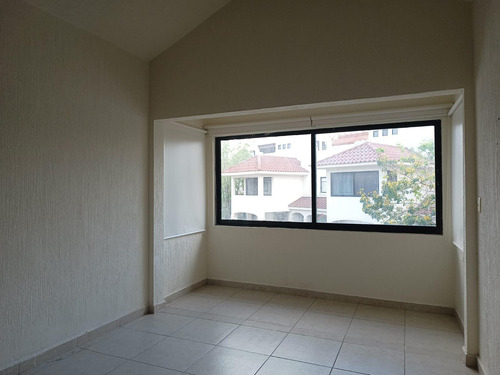 Quintas Al Andaluz Casa En Venta 3 Recamaras Cuarto De Serv Y Roof Garden Como Inversión