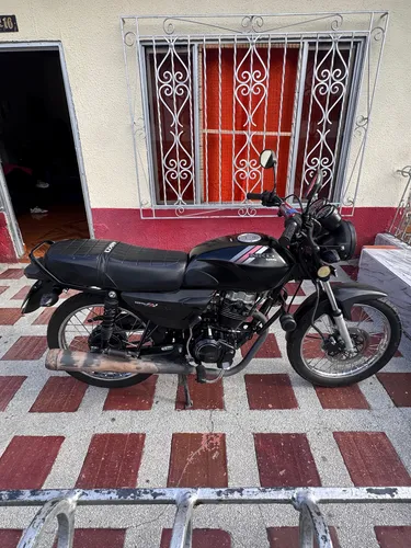 Línea: Ak125nkd Modelo: 2022 Kilometraje: 26.025 Soat: Octub