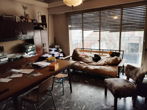 Imagen 13 de 15 de Galpón Con Casa Al Contrafrente Y Departamento En Pa