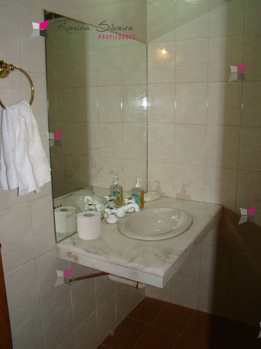 Casa En Golf, 4 Dormitorios *- Ref: 7419