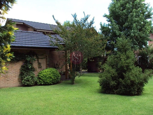 Casa En Venta En Mapuche Country Club, Pilar, G.b.a. Zona Norte