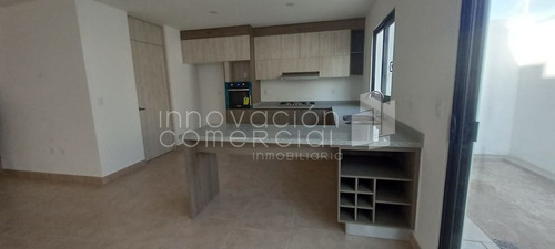 Casa En Venta Nueva 4 Recamaras Torre De Piedra Frente A Antea