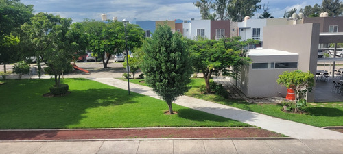 Casa 3 Recamaras En Coto Privado Atrás Del Iteso