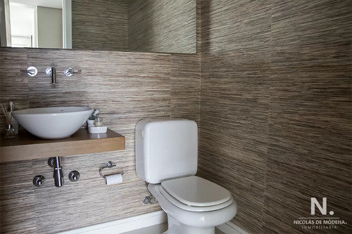 Departamento En Venta En Torre De Categoría