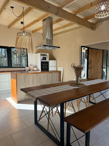 Casa En Venta 4 Ambientes, A Estrenar - Villa Robles - Pinamar