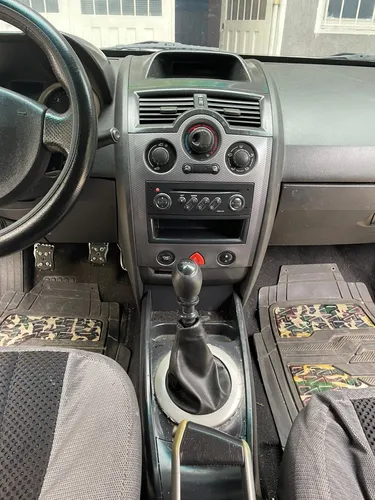 Renault Megane 2 2.0 Dynamique